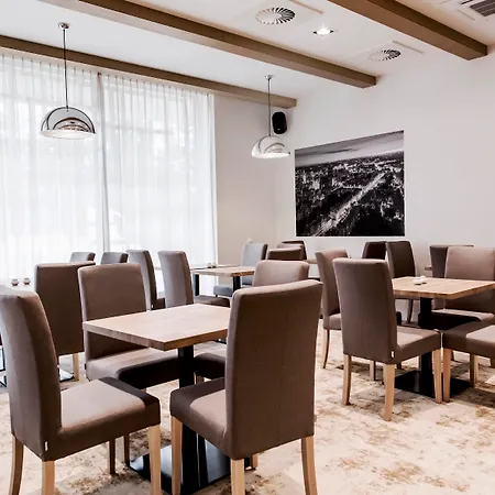 Platan Hotel